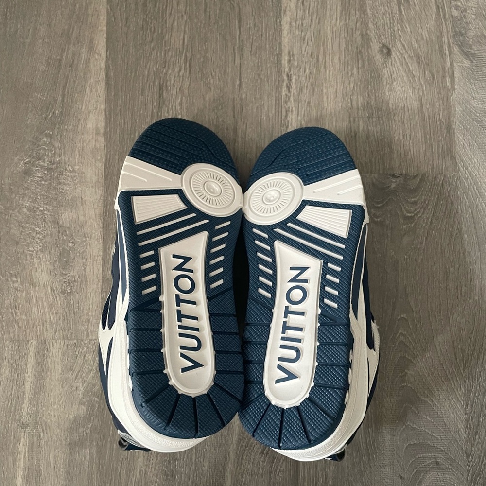 Louis Vuitton Skate Shoe In Blue - Picture 6 of 7